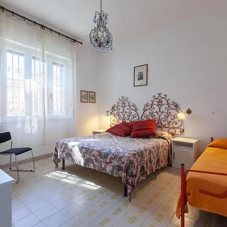公寓 2 Bedroom Cozy In -pi- 蒂勒尼亚