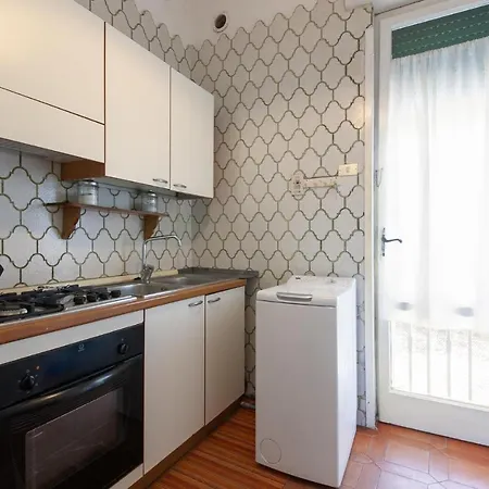 2 Bedroom Cozy In -pi- ティレニア